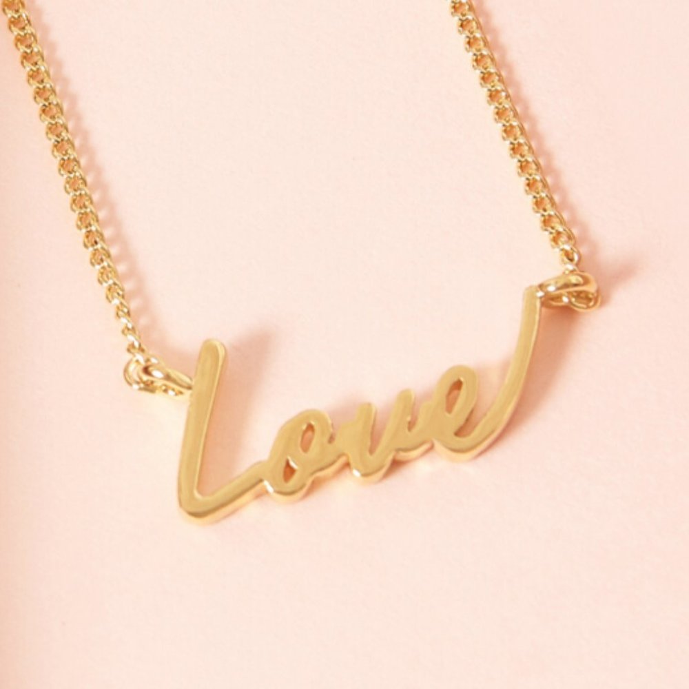 🎁 Love Signature Necklace